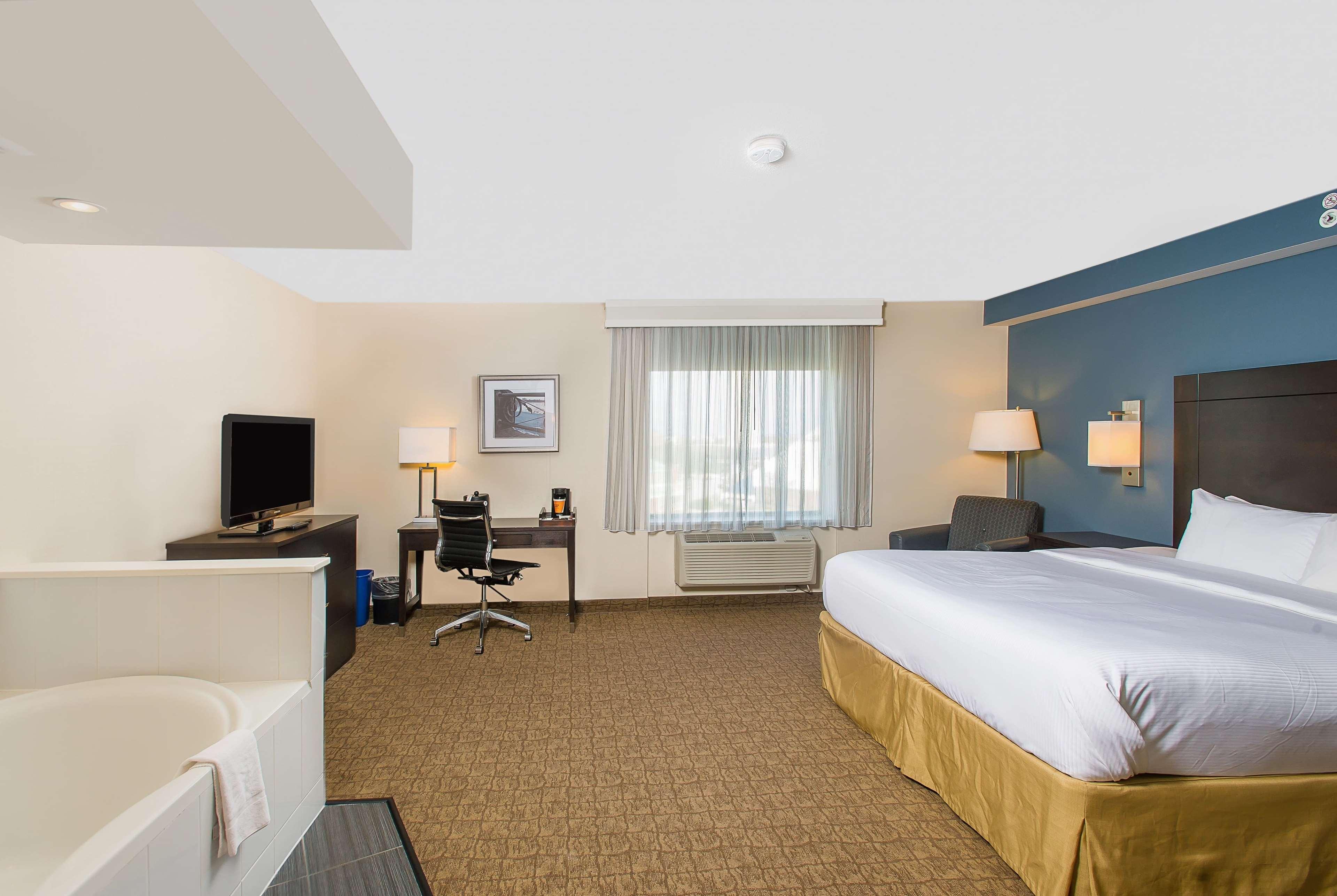 Wyndham Garden Niagara Falls Fallsview Exterior foto