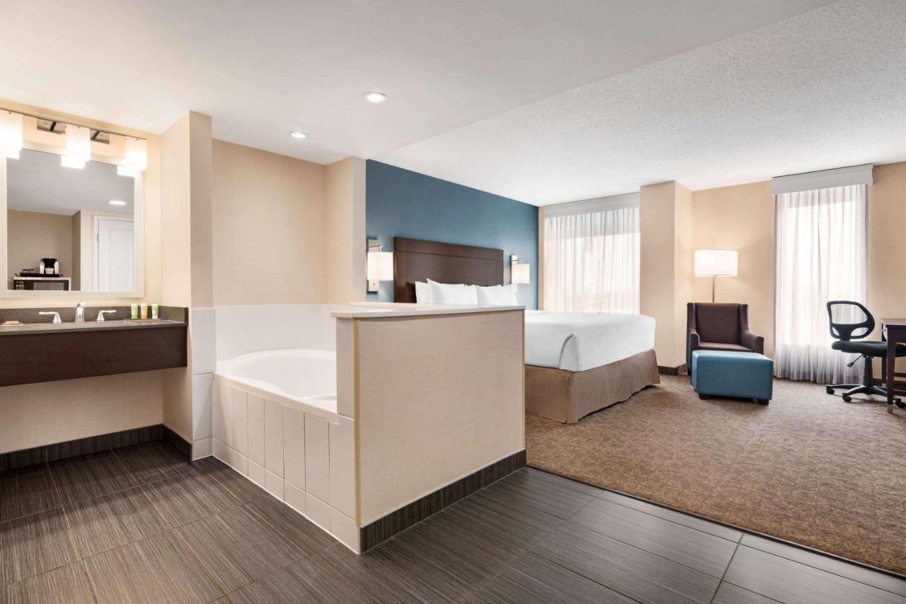 Wyndham Garden Niagara Falls Fallsview Exterior foto